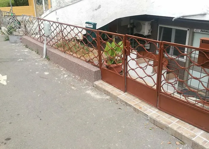 Coquettehouse Cotroceni Palace * 布加勒斯特